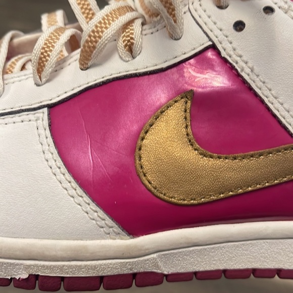 Rare Nike Dunk Low GS 'Rave Pink Gold' - Picture 9 of 16